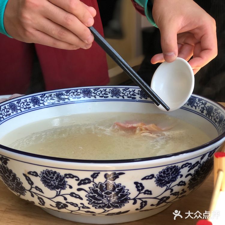 有桥的过桥米线
