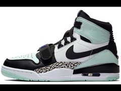 -Air Jordan(世贸天阶店)