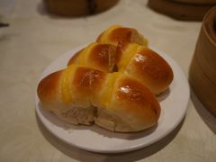 鸡尾包-馬車會海鮮酒樓