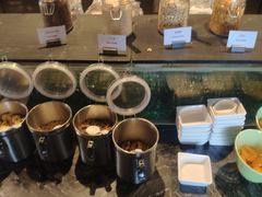 自助调料区-太原富力铂尔曼大酒店-尚西餐厅