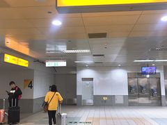 -高雄佳适旅舍-六合馆