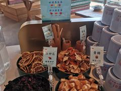 -蜜桃餐厅·伴山(湖滨商业街店)