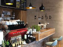 -ZING COFFEE 镜咖啡