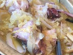 大骨头炖酸菜-关东小磨东北菜(上海长风大悦城店)