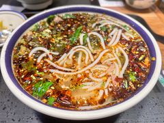 -云阿蛮云南生烫牛肉米线(奉贤路店)