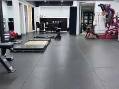 -坚果健身24小时工作室(定西路店)