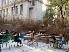 -潮一不贰·法式甜品·生日蛋糕·西式简餐(外滩店)