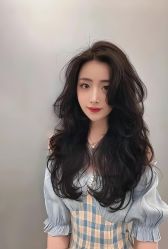 -米娜护肤造型