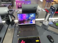 -ROG玩家国度(美罗城店)