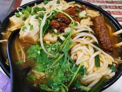 小锅米线-星林居酸辣米线餐厅