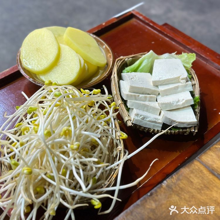 渐入尘埃 但是对于大多数人来说 完全ok 好吃的菜