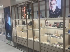-无界眼镜MaxLess(南翔印象城店)