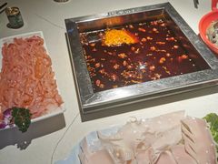 -二荆条·蜀鲜汇城市森林火锅