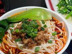 -麻六记(凤凰汇店)