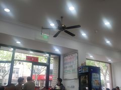 -珊珊小笼馆(仙霞路店)