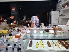 -UNI UNI(环亚凯瑟琳店)