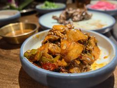 -明洞阿姨·韩式酱蟹烤肉·创意料理(三元桥店)