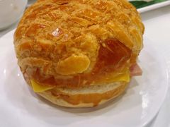 Big&nbsp;men菠萝包-澳门陈光记烧味饭店(南京德基广场店)