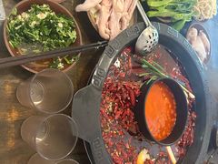 -黄潇洒老火锅(九眼桥宏济巷店)