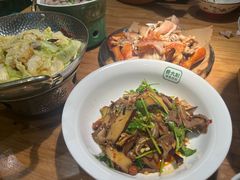 -费大厨辣椒炒肉(万家丽一店)