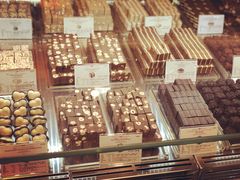 -VENCHI 闻绮(北京国贸商城店)