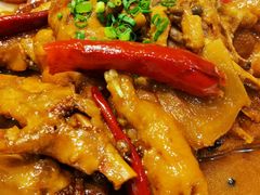 姜辣鸡爪-董厨煨汤馆(车站路店)