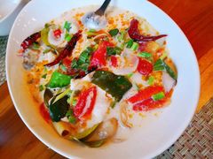-Chom Cafe and Restaurant