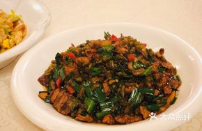 Sauce Pepper Stir-fried Pork Belly