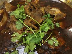 牛肉锅仔-红胖胖龙虾王·本地菜