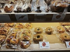 -小飞象面包公社(珠江路金鹰店)