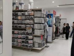 -优衣库(上海金桥国际商业广场店)