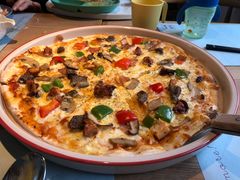 幸会饭堂荤香薄底披萨-幸薈飯堂