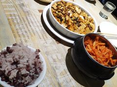 -小锅饭豆腐馆(建大店)