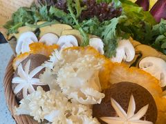 -烹然四季椰子鸡火锅(团结湖总店)