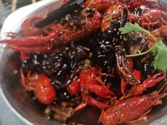 -路边边地标烧烤·川菜·小龙虾·音乐酒馆(良乡长虹店)