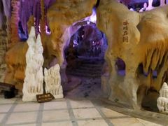 -泉城欧乐堡戏水湾艺术养生温泉