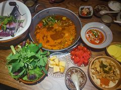 -野山舂·贵州现舂酸汤牛肉(东山店)
