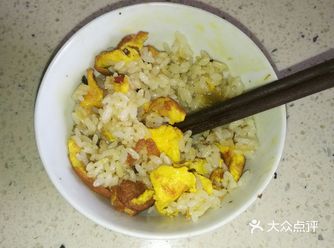 小菜炒饭，早饭一天开始。