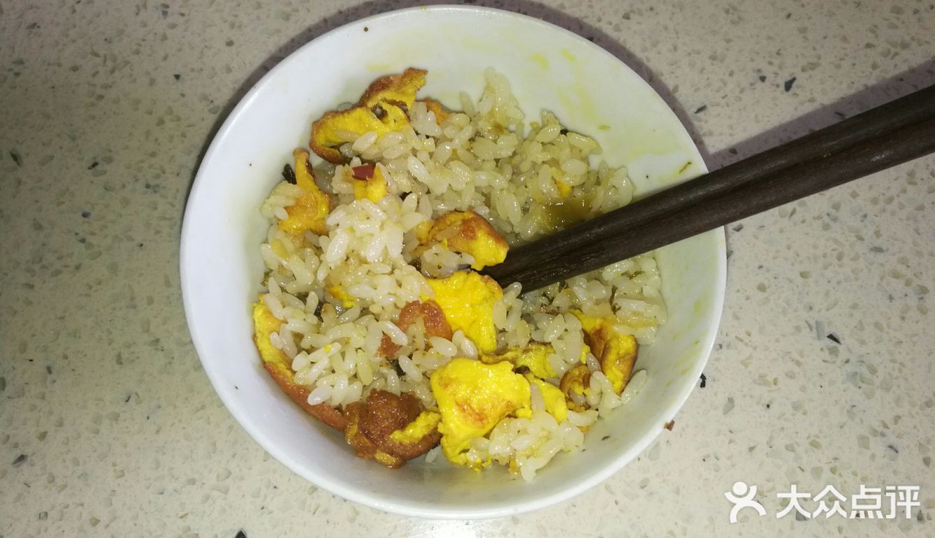 小菜炒饭，早饭一天开始。