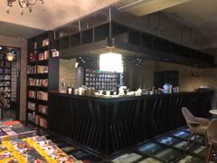 -钟书阁(松江泰晤士小镇店)