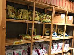 面包甜点陈列柜-冰泉豆浆馆(阳朔店)
