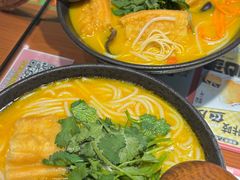 -太子浓心招牌炸酱小锅米线(探十里店)