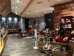大堂-星巴克臻选(深圳金光华店)