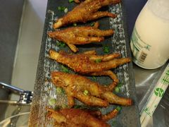 焦皮鸡爪-微醺烤牛·炭火烧烤·精酿啤酒(东郊记忆店)
