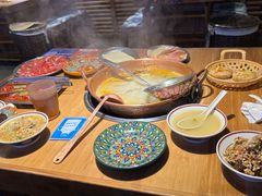 -洱火云南酸菜牛肉火锅(石景山当代商城店)