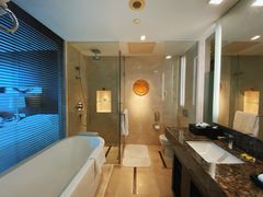 -青岛海尔洲际酒店