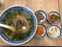 -陇兴楼(西安咸阳国际机场店)