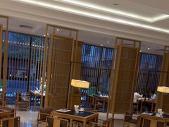 -鱼鲜饭香·招牌汽锅剁椒鱼头王