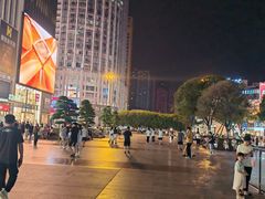 -观音桥步行街