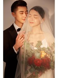-青禾蒙娜丽莎婚纱摄影(武汉总店)